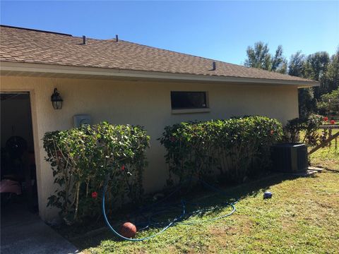 A home in PLANT CITY