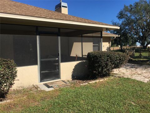 A home in PLANT CITY