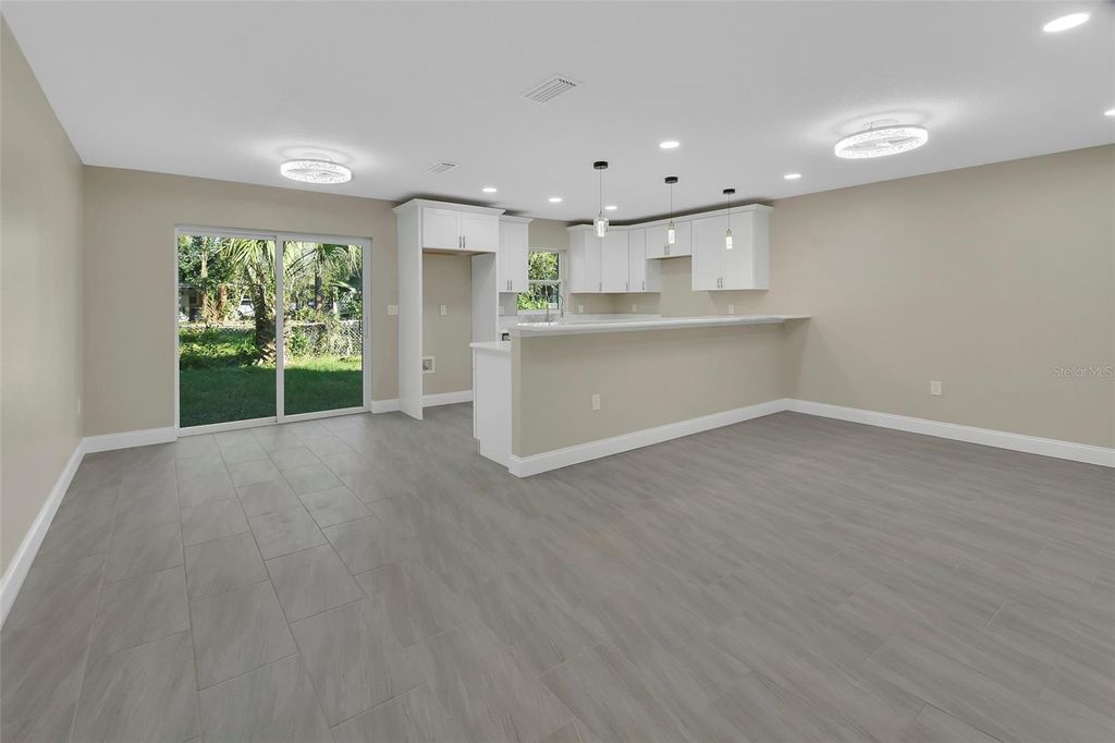 Photo of 704 Cedar Street, Daytona Beach, FL 32114 (MLS # V4945694)