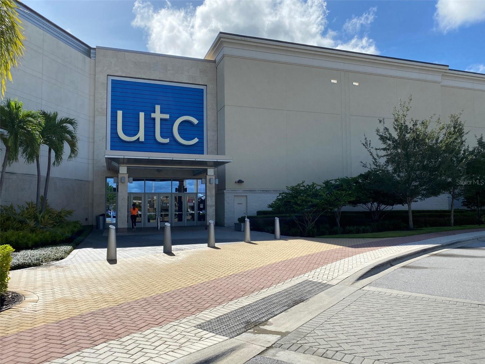 LAS PALMAS OF SARASOTA - Residential Lease