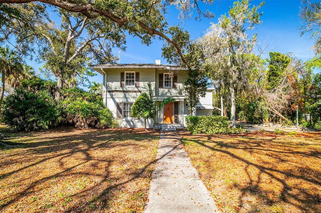 Photo of 5013 Bay Shore Road, Sarasota, FL 34234 (MLS # A4685711)