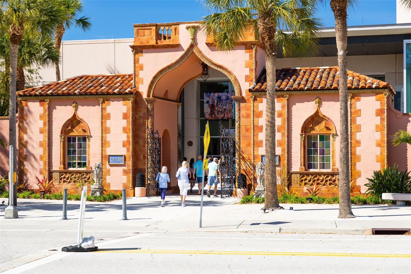 SAPPHIRE SHORES - Residential