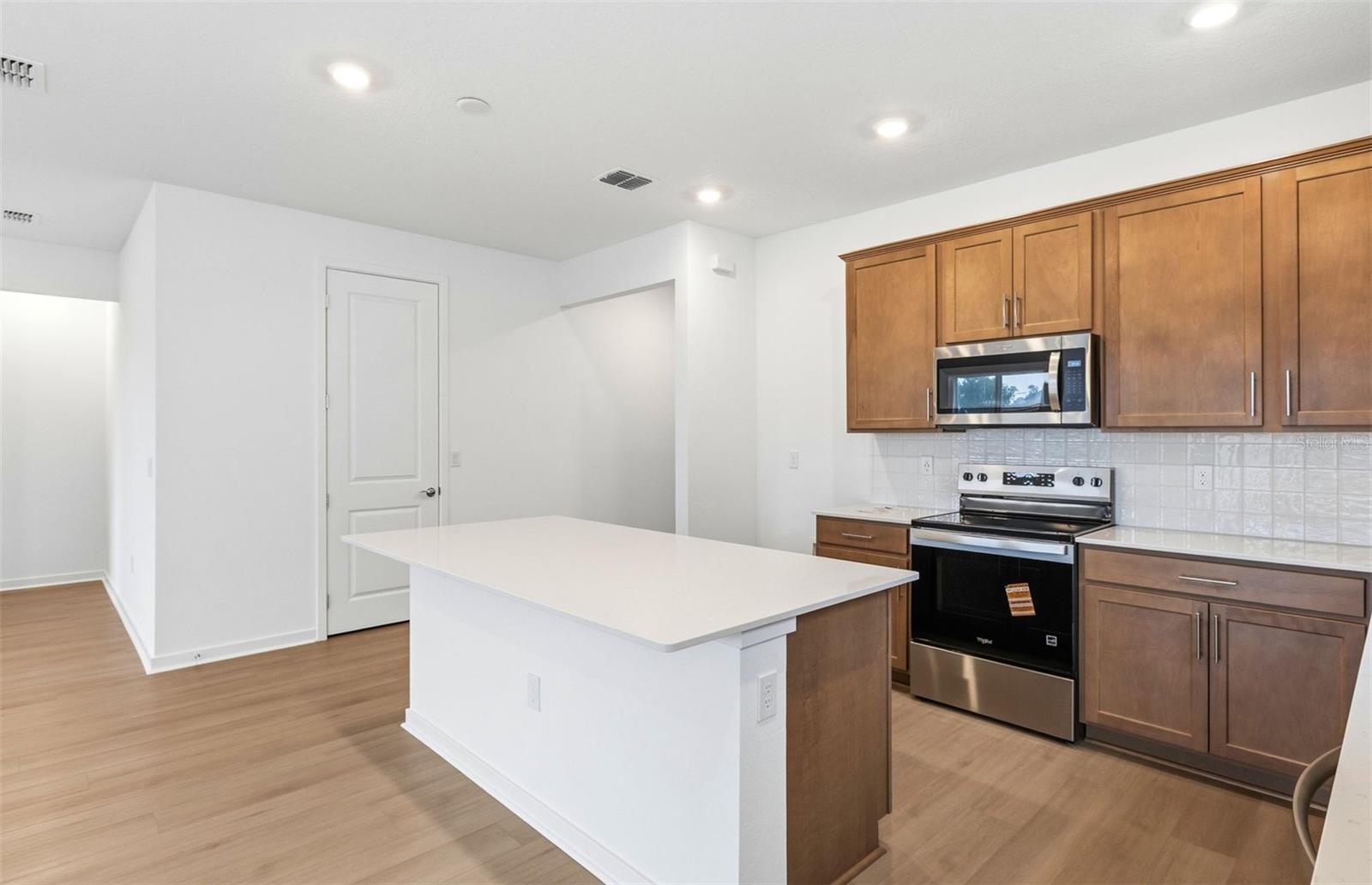 8156 SW 44TH COURT ROAD