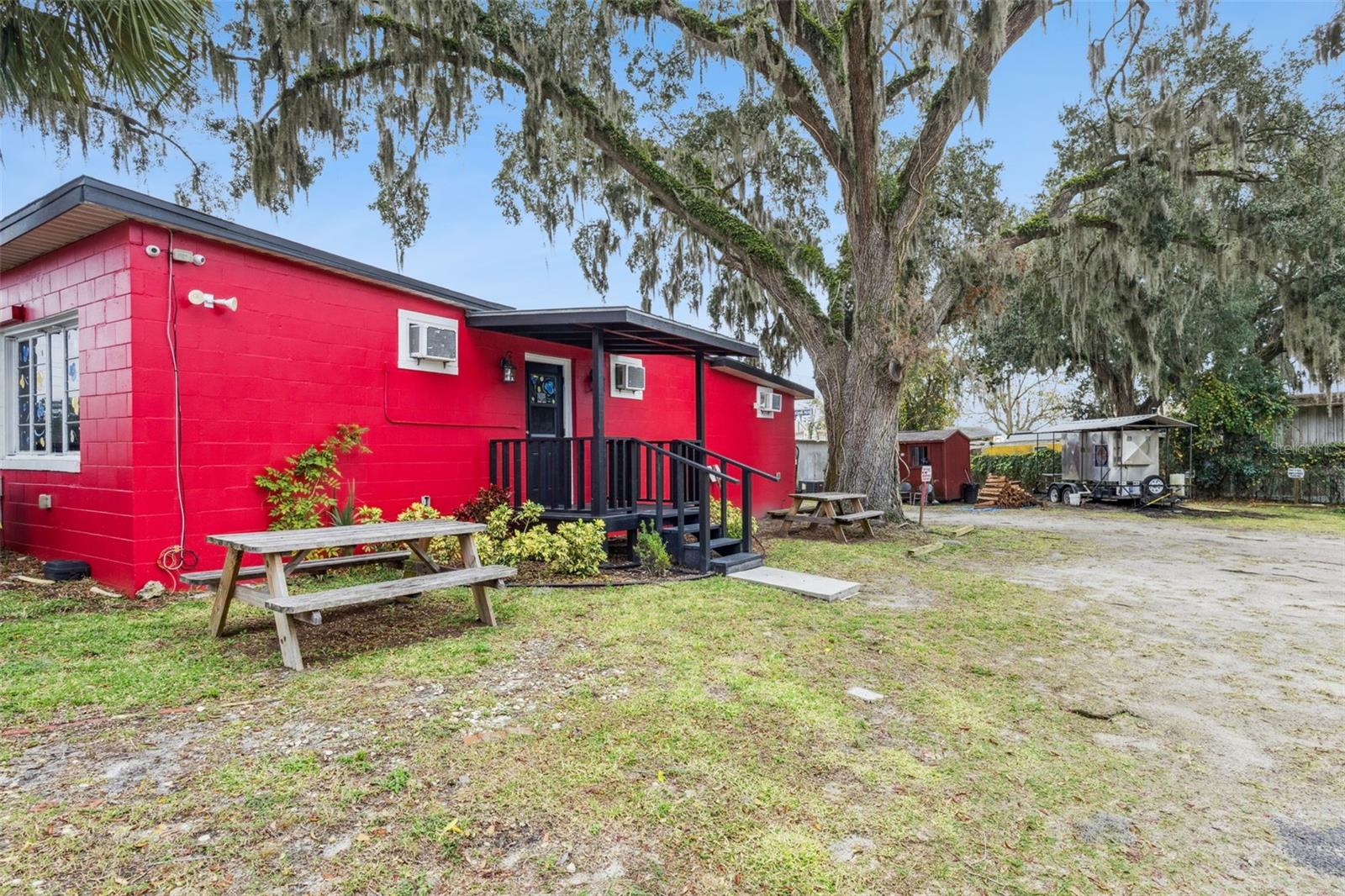 FRUITLAND PARK CASA LOMA - Commercial Sale