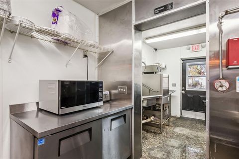 Tiny photo for 3170 Us Highway 441/27, Fruitland Park, FL 34731 (MLS # G5106244)