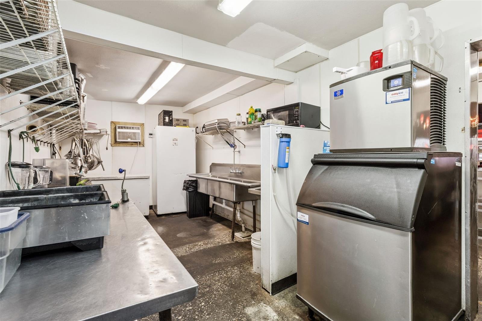 FRUITLAND PARK CASA LOMA - Commercial Sale