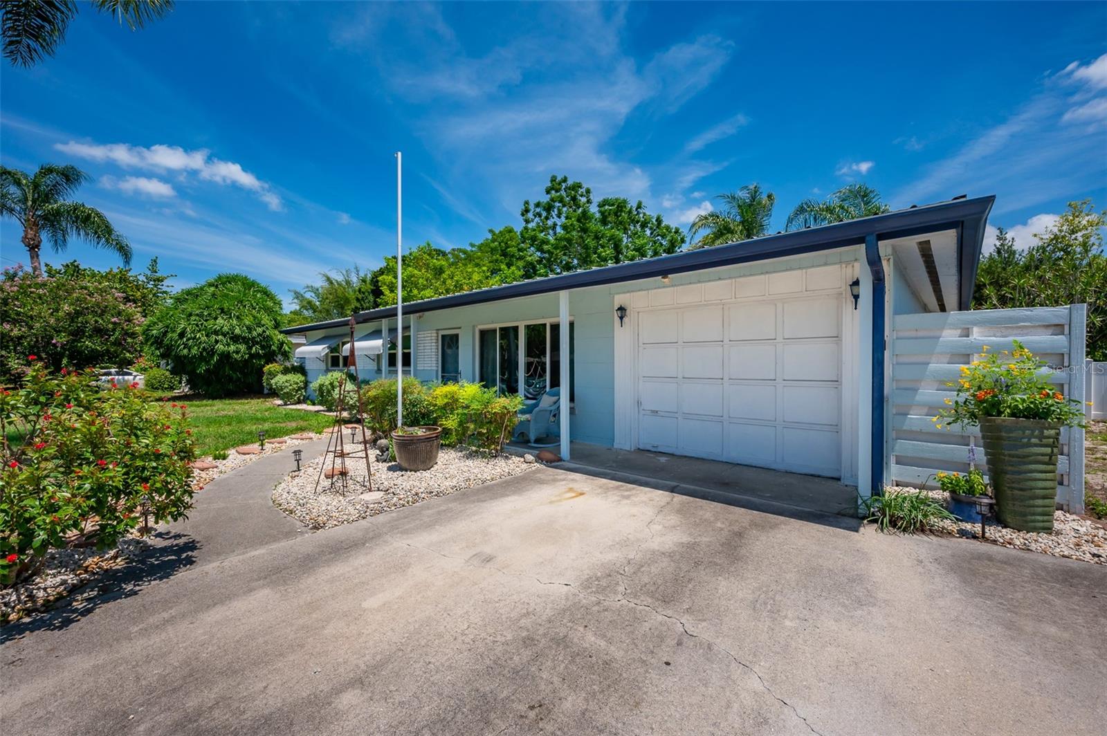 SOUTH GATE RIDGE 02 - Residential Lease