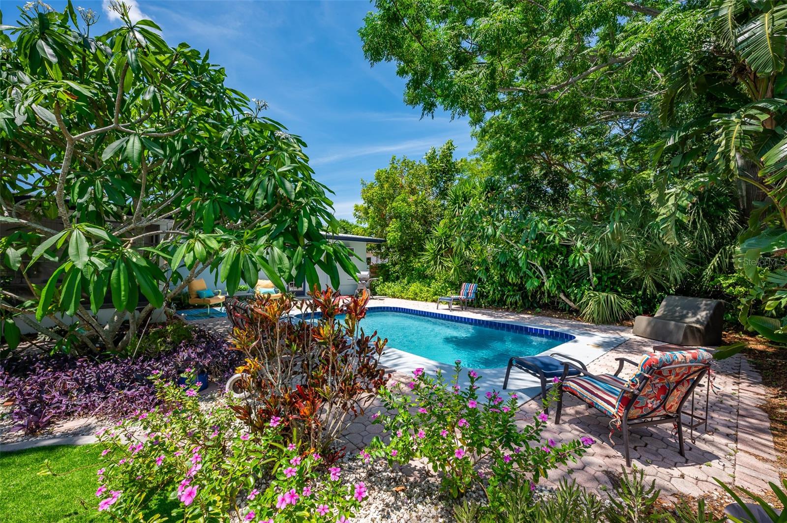 SOUTH GATE RIDGE 02 - Residential Lease