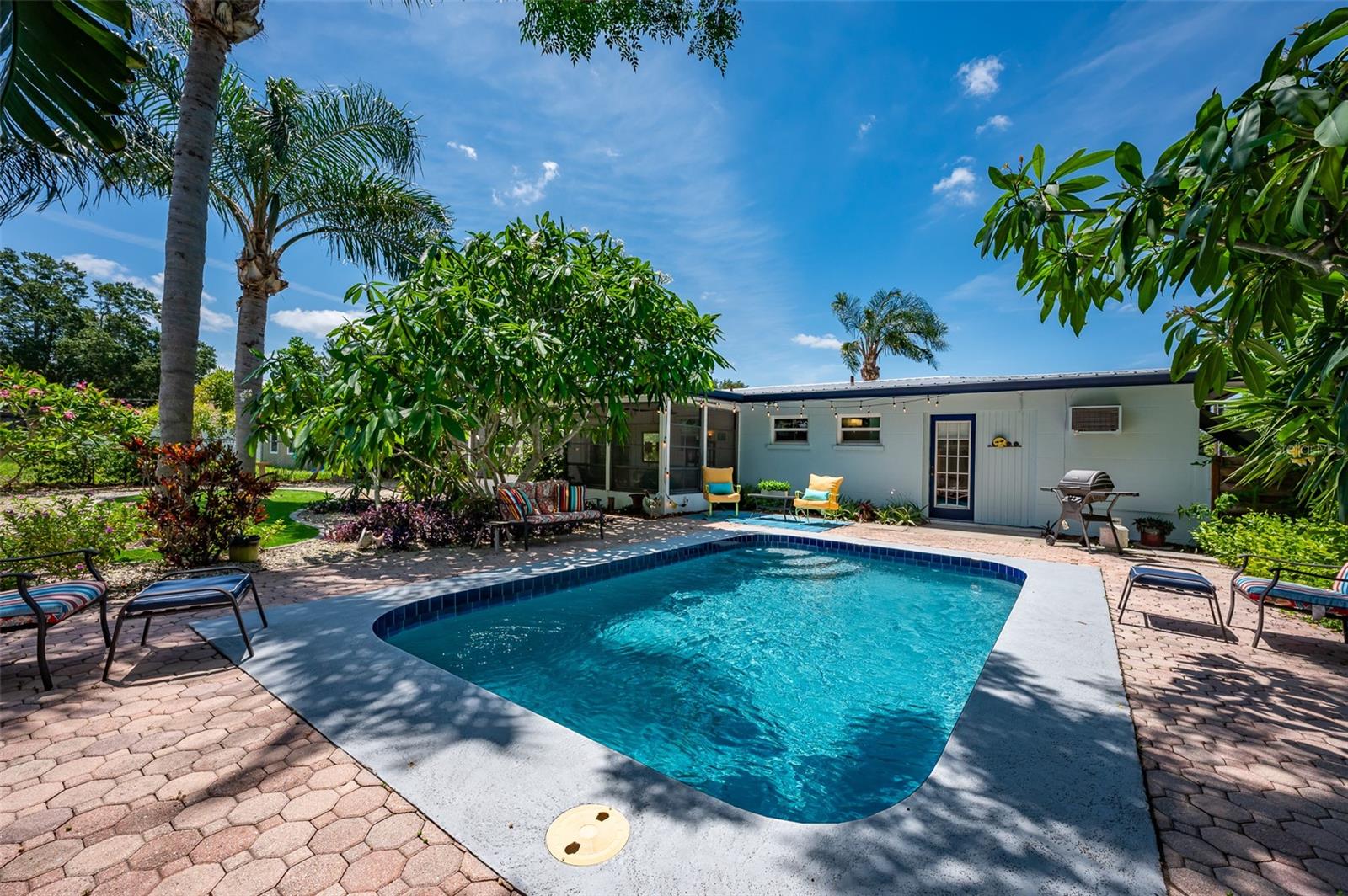 SOUTH GATE RIDGE 02 - Residential Lease