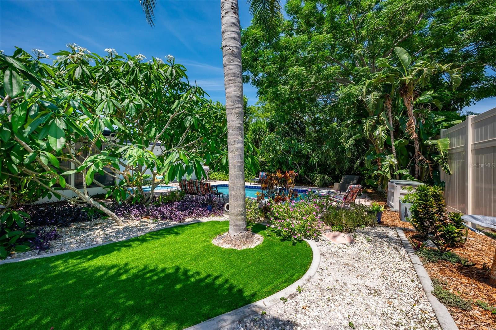 SOUTH GATE RIDGE 02 - Residential Lease