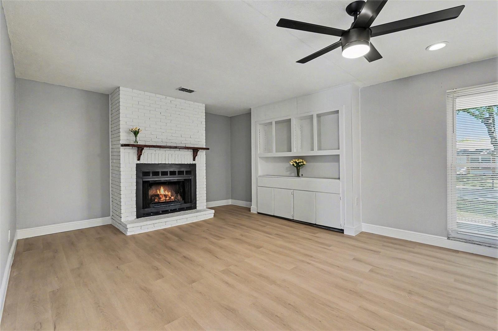 SEVEN SPGS HOMES - Residential