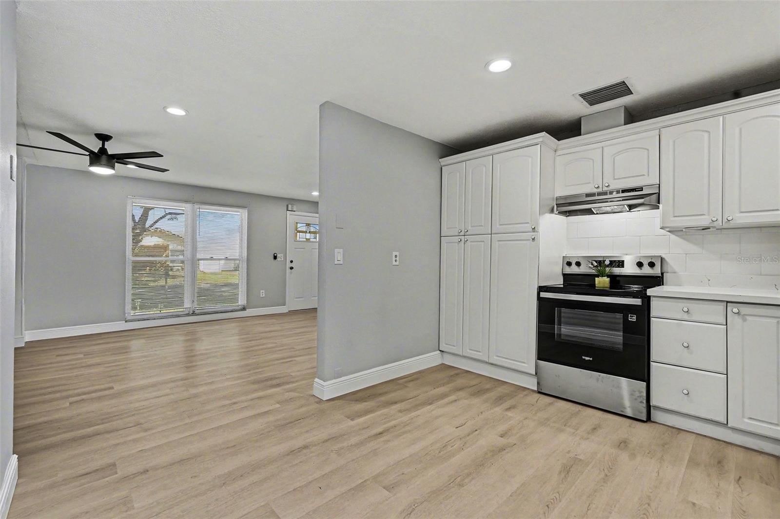 SEVEN SPGS HOMES - Residential