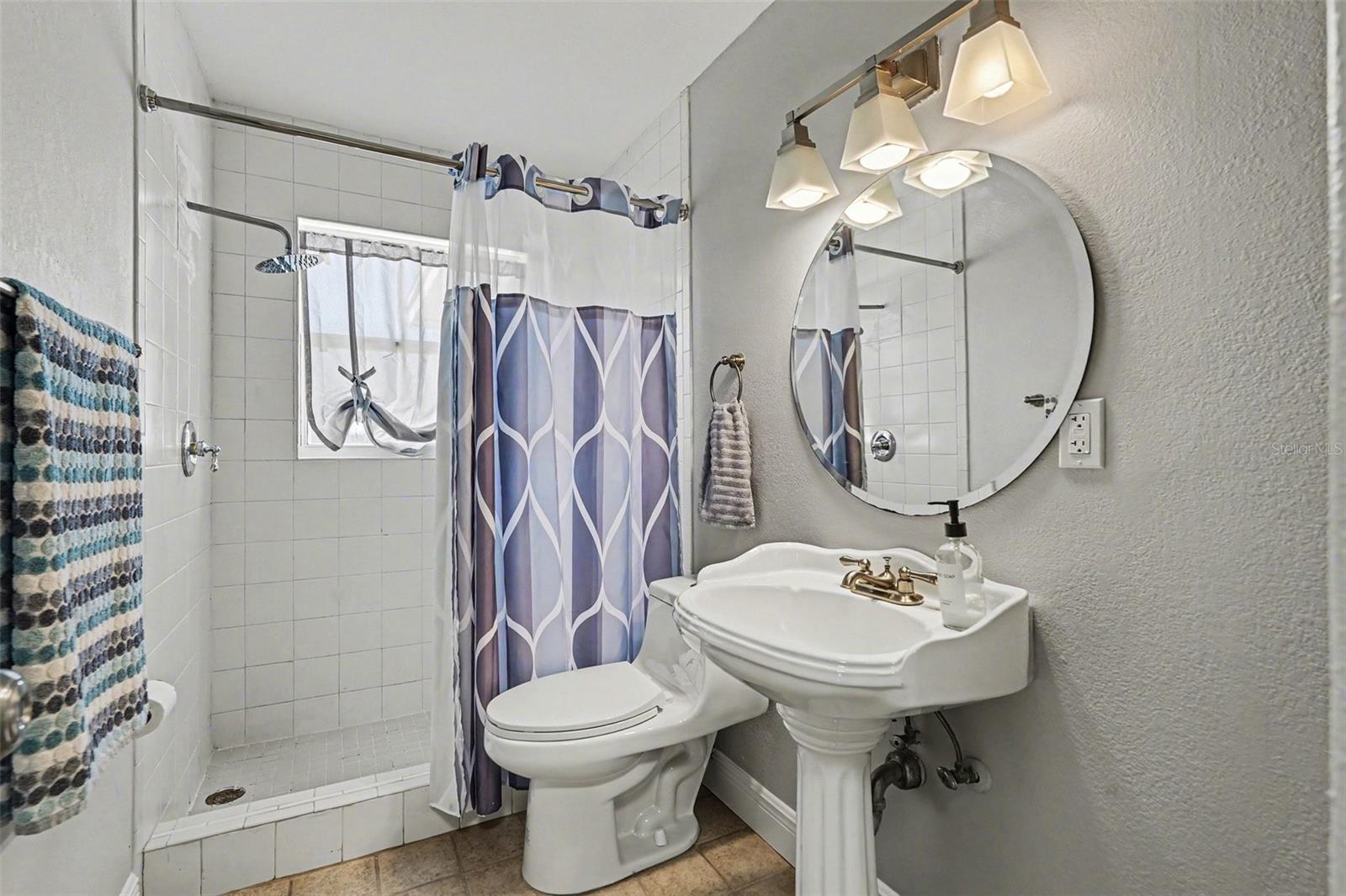 SEVEN SPGS HOMES - Residential