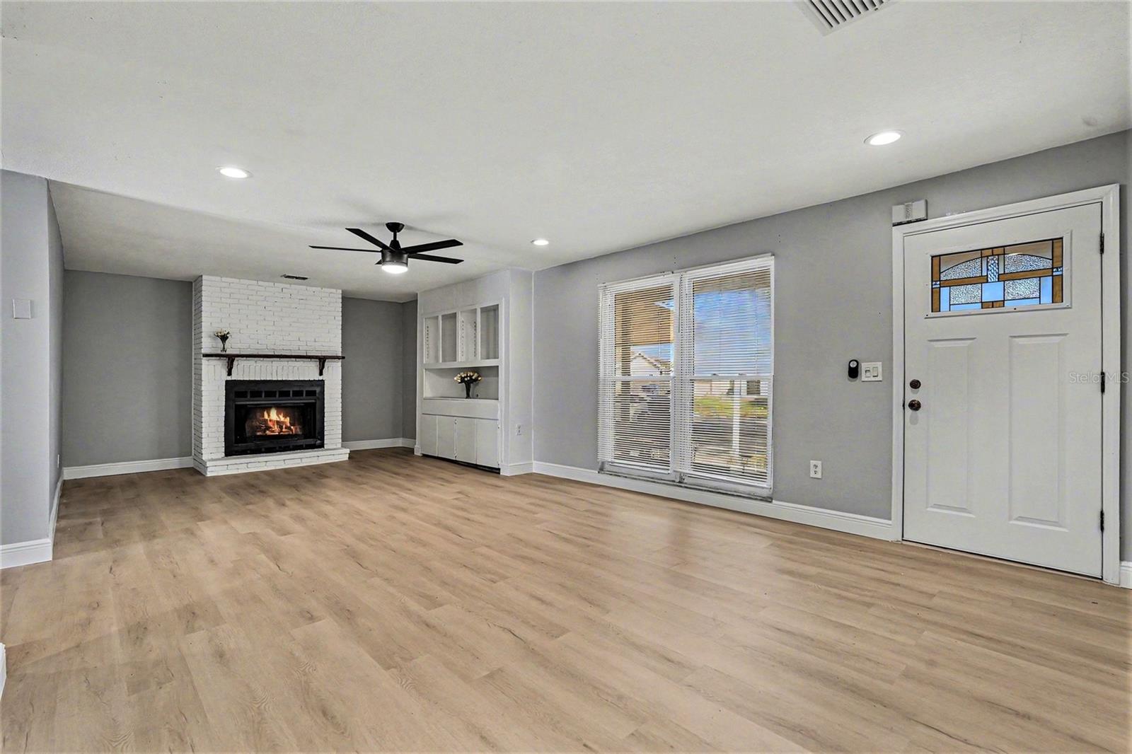 SEVEN SPGS HOMES - Residential