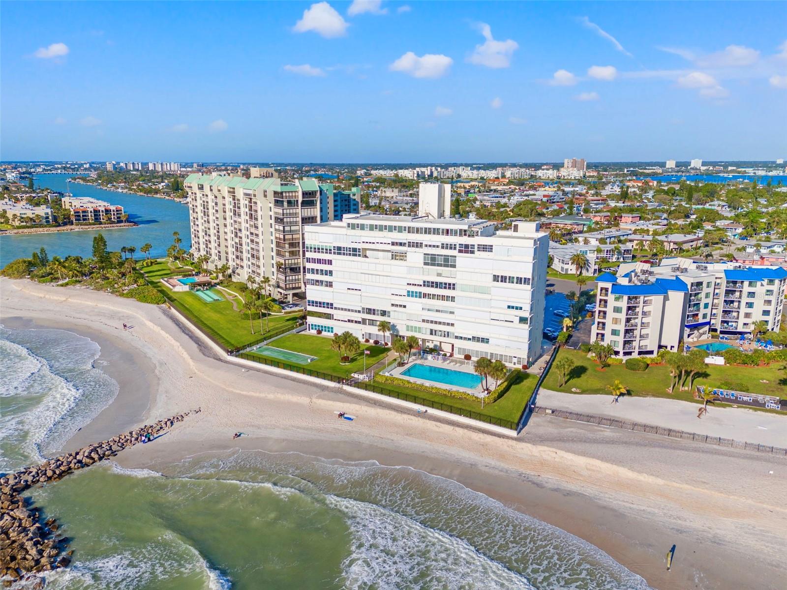 7000 BEACH PLAZA 706