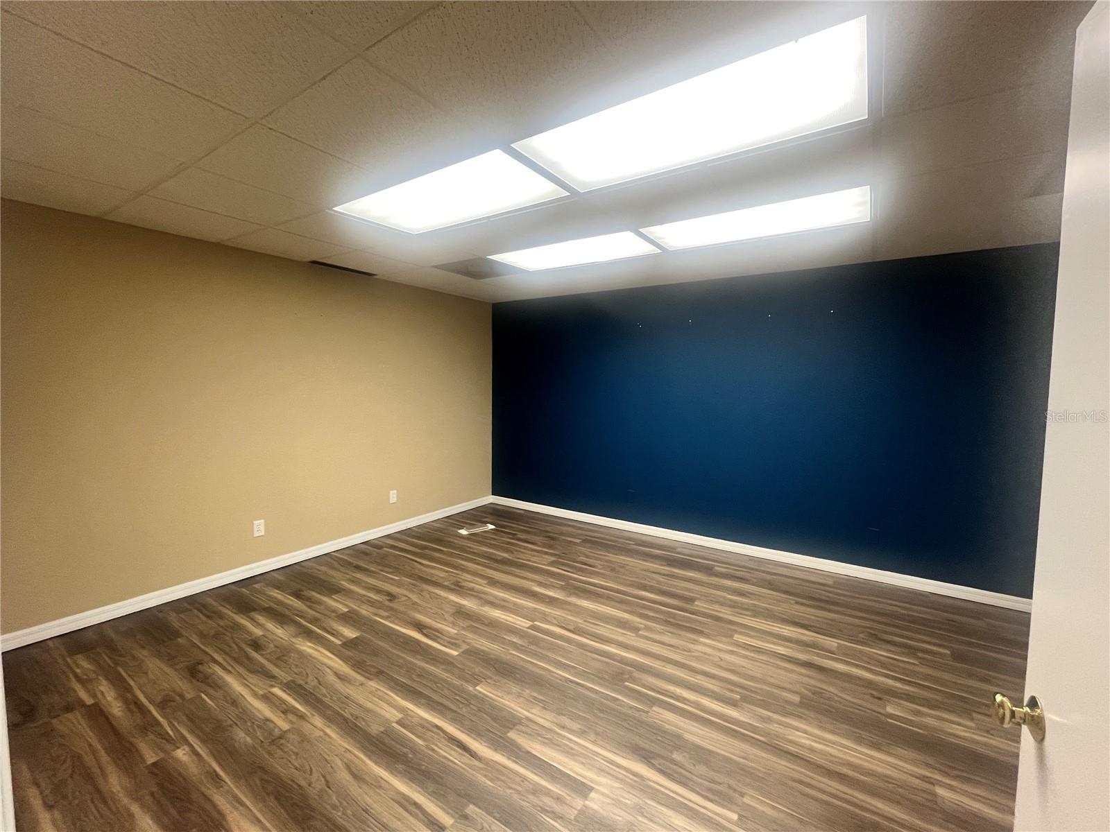 WINTER HAVEN HEIGHTS - Commercial Lease