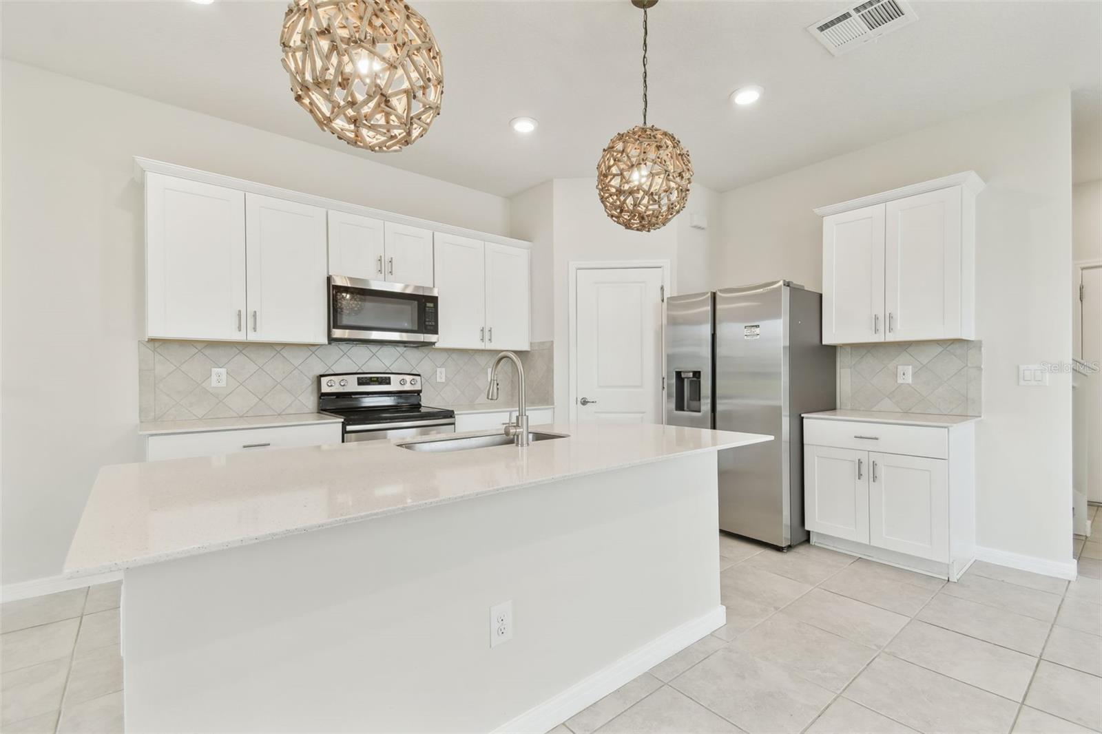 2885 DEER PINE TRAIL