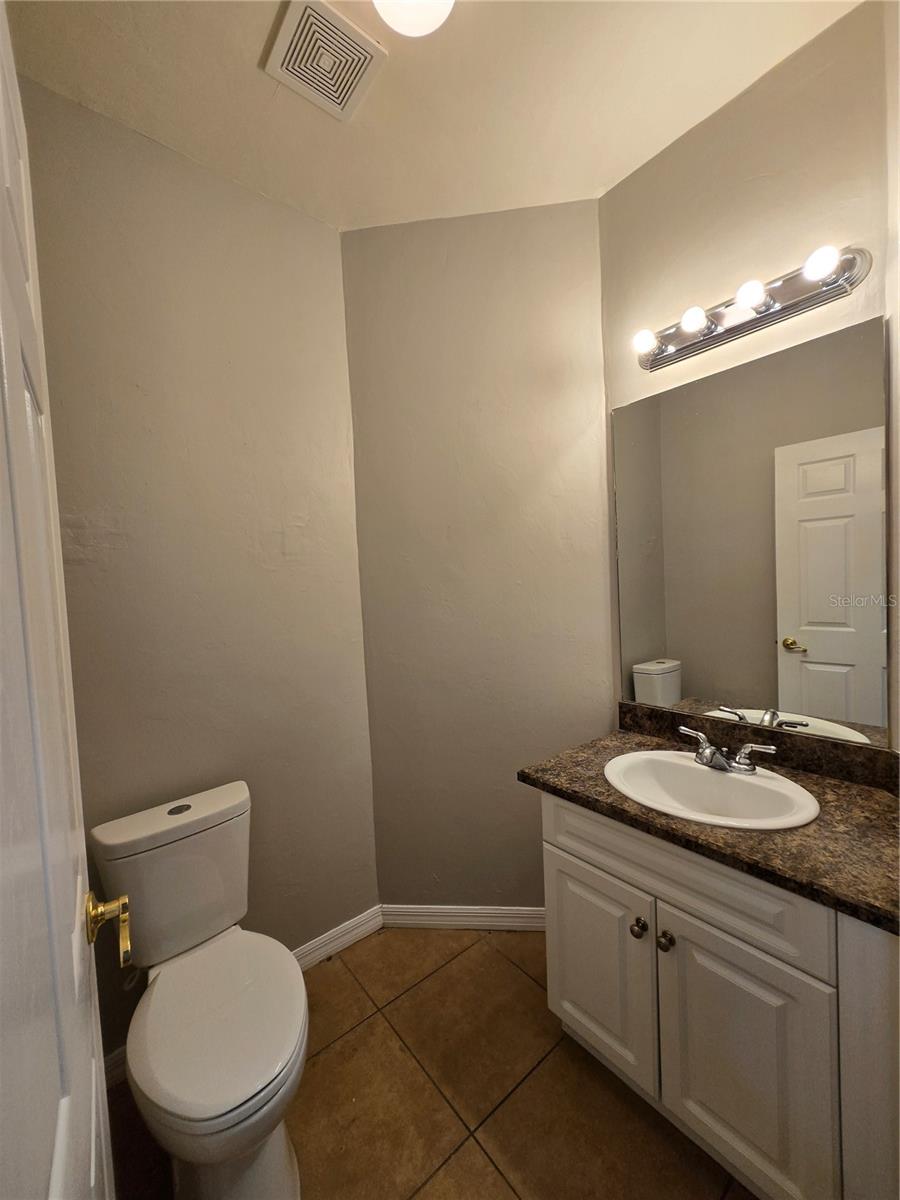 EAGLE TRACE TOWNHOMES - Residential Lease