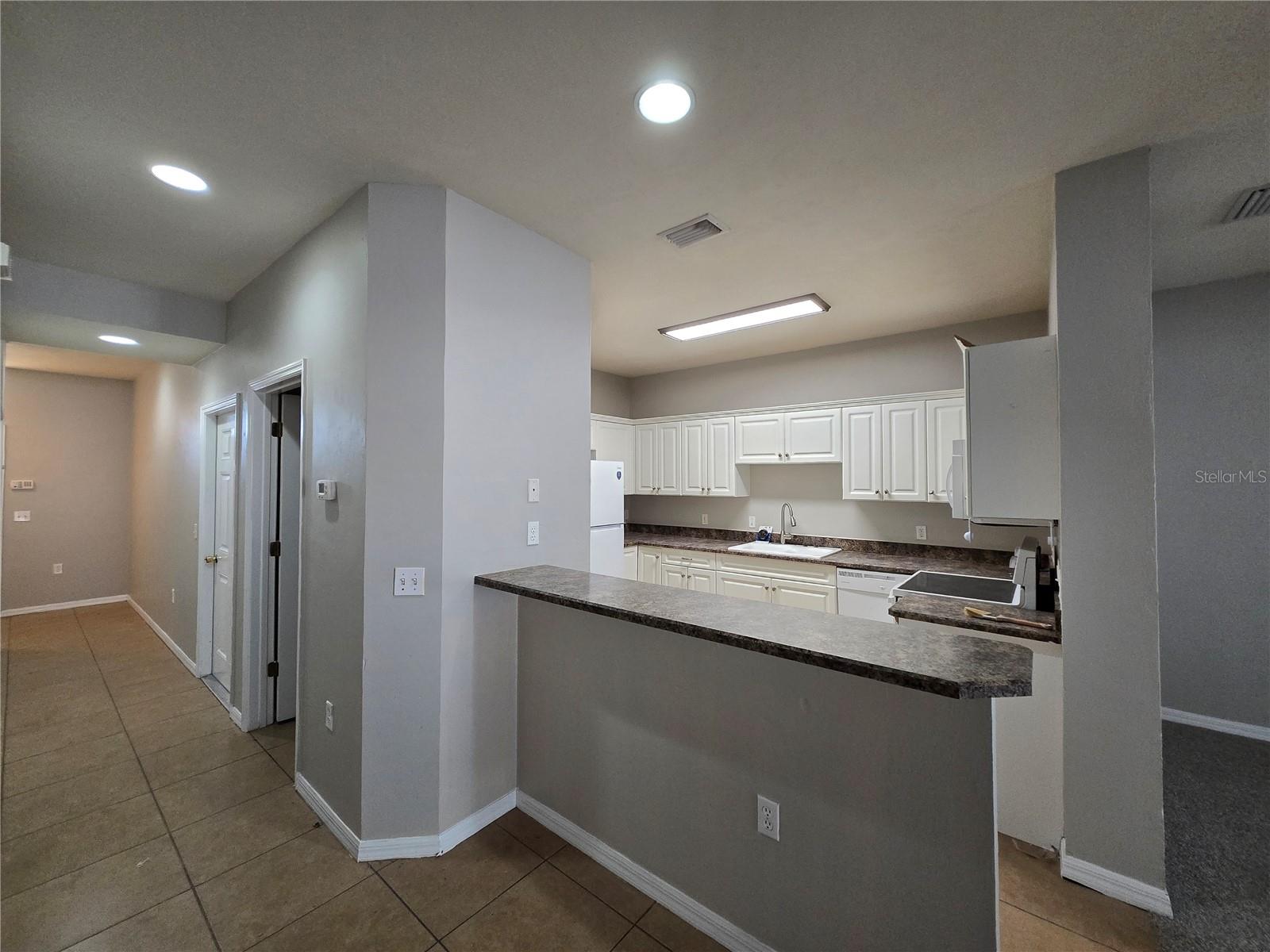 EAGLE TRACE TOWNHOMES - Residential Lease