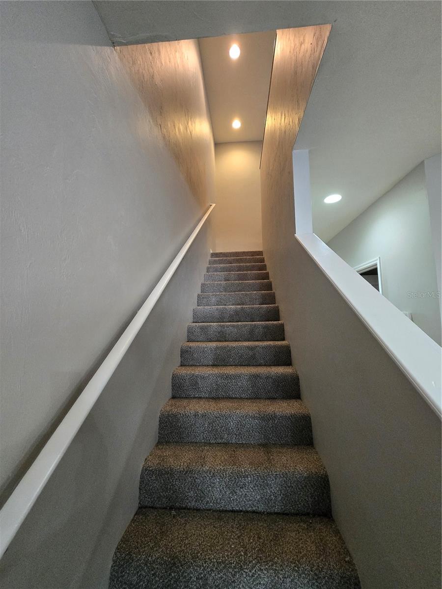 EAGLE TRACE TOWNHOMES - Residential Lease