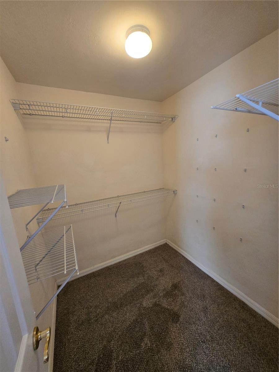 EAGLE TRACE TOWNHOMES - Residential Lease