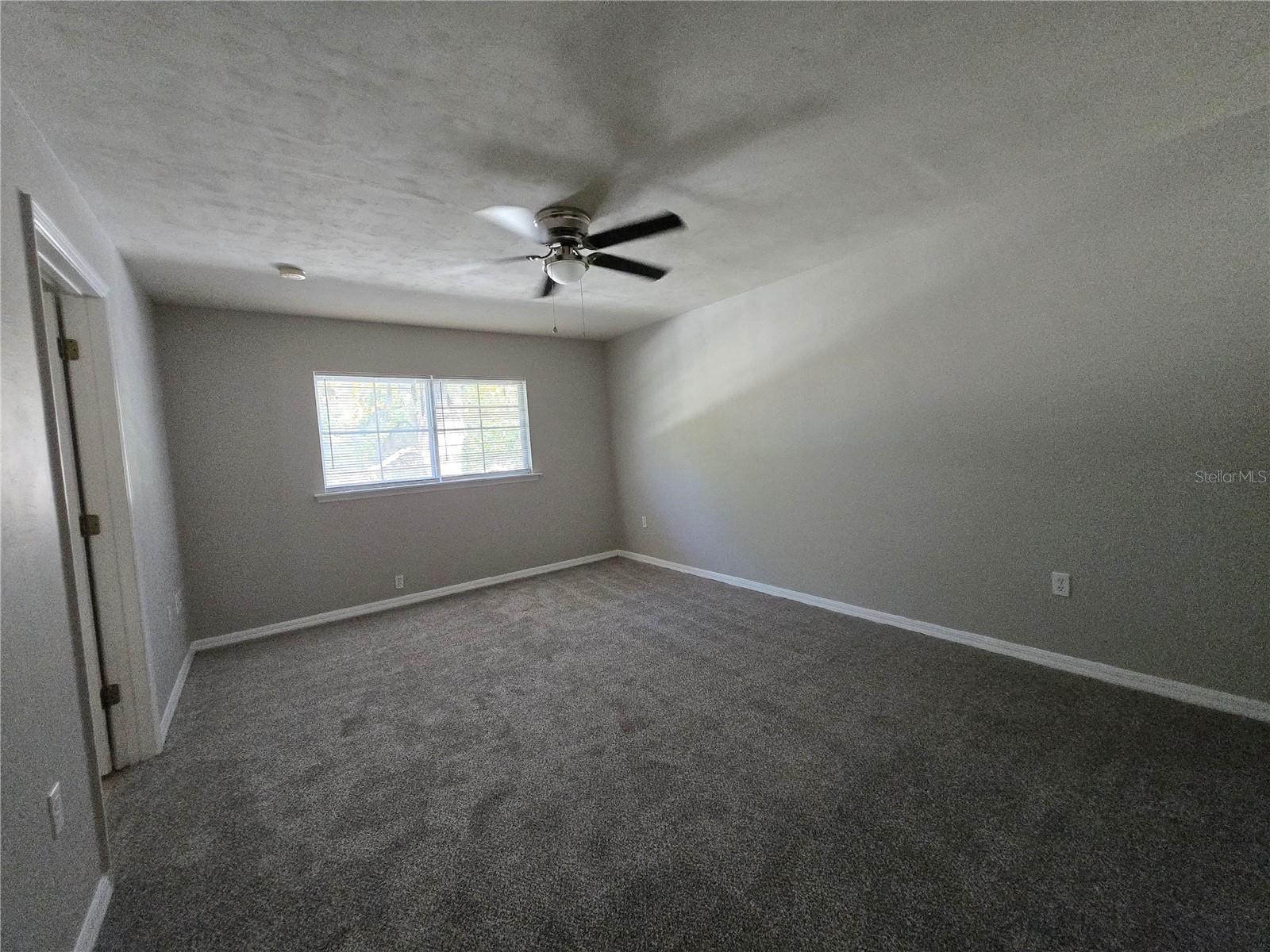 EAGLE TRACE TOWNHOMES - Residential Lease