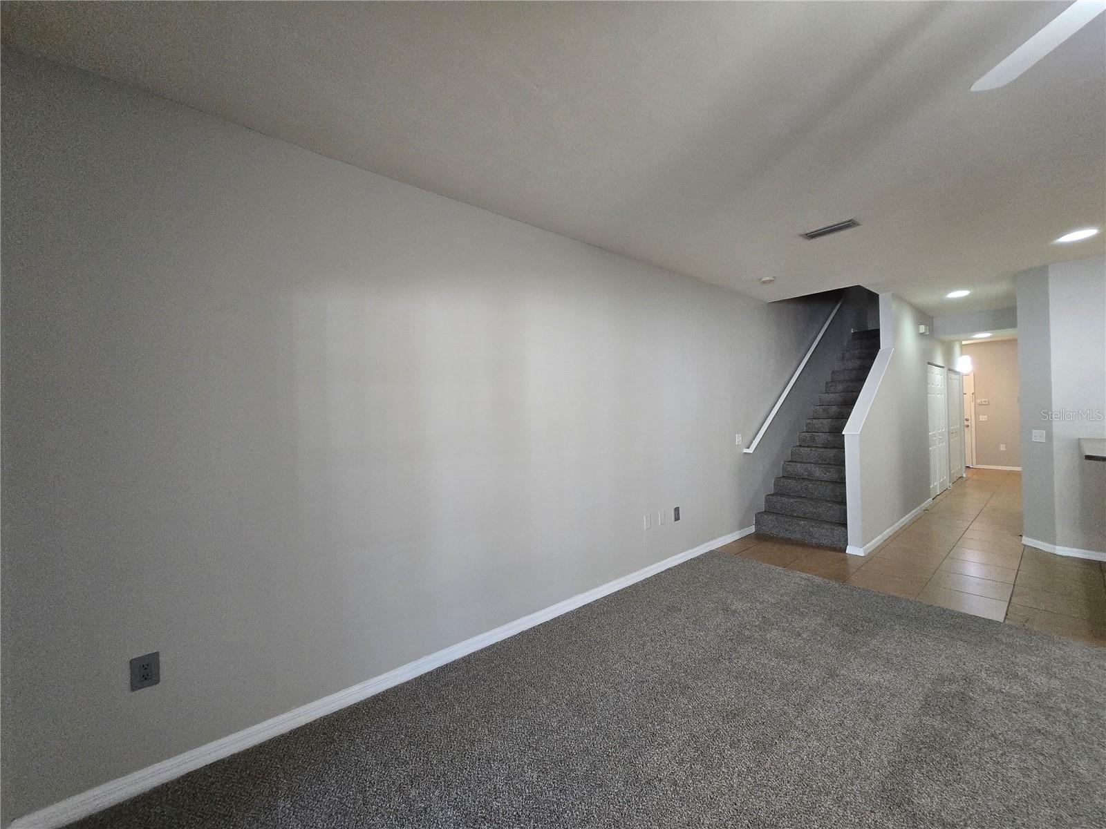 EAGLE TRACE TOWNHOMES - Residential Lease