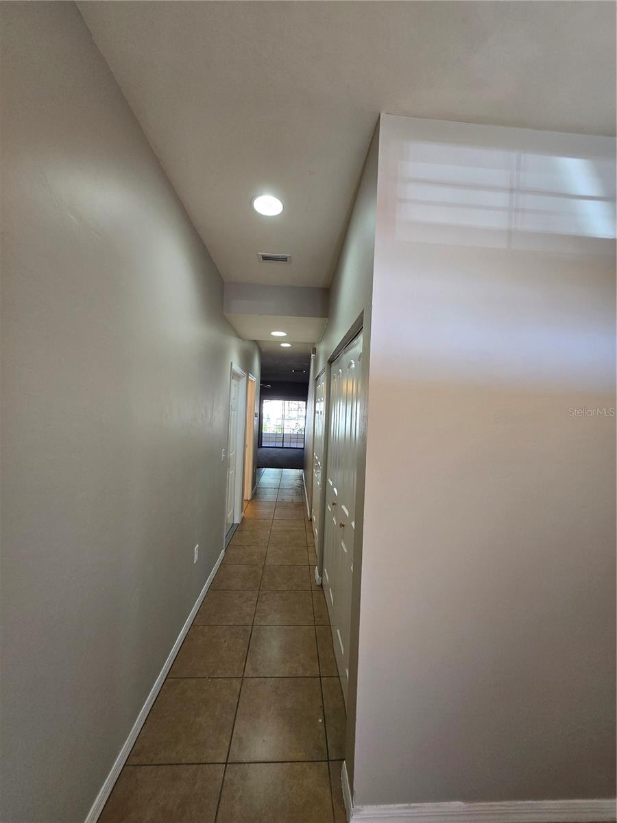 EAGLE TRACE TOWNHOMES - Residential Lease