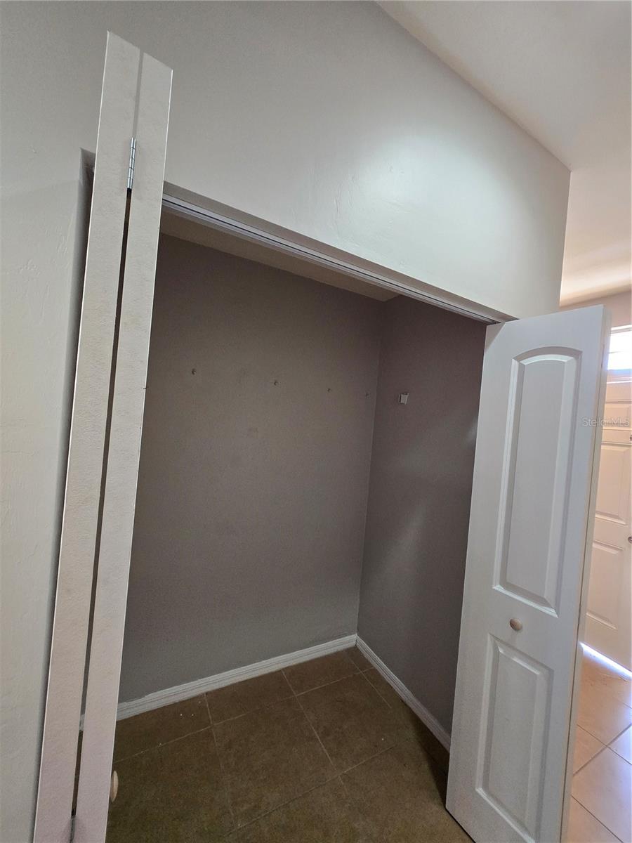 EAGLE TRACE TOWNHOMES - Residential Lease