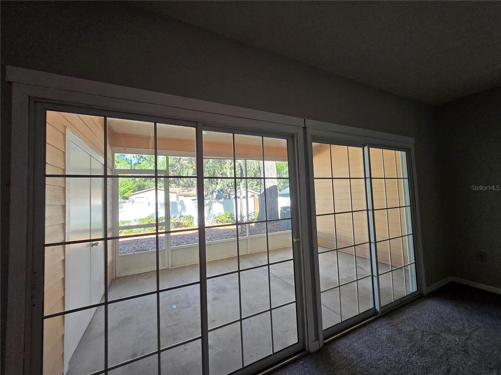 EAGLE TRACE TOWNHOMES - Residential Lease