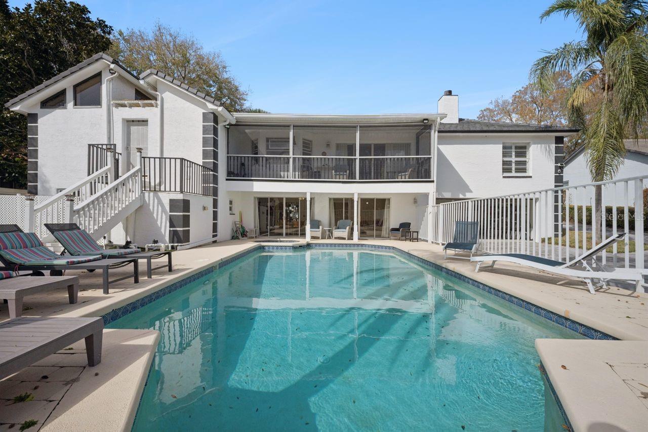 8612 LOST COVE DRIVE