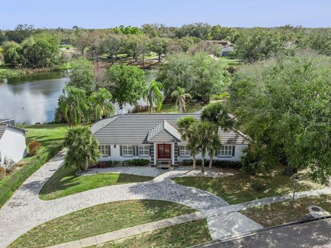 Photo of 8612 Lost Cove Drive, Orlando, FL 32819 (MLS # O6388258)