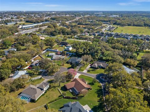 A home in LAKELAND