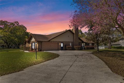 A home in LAKELAND