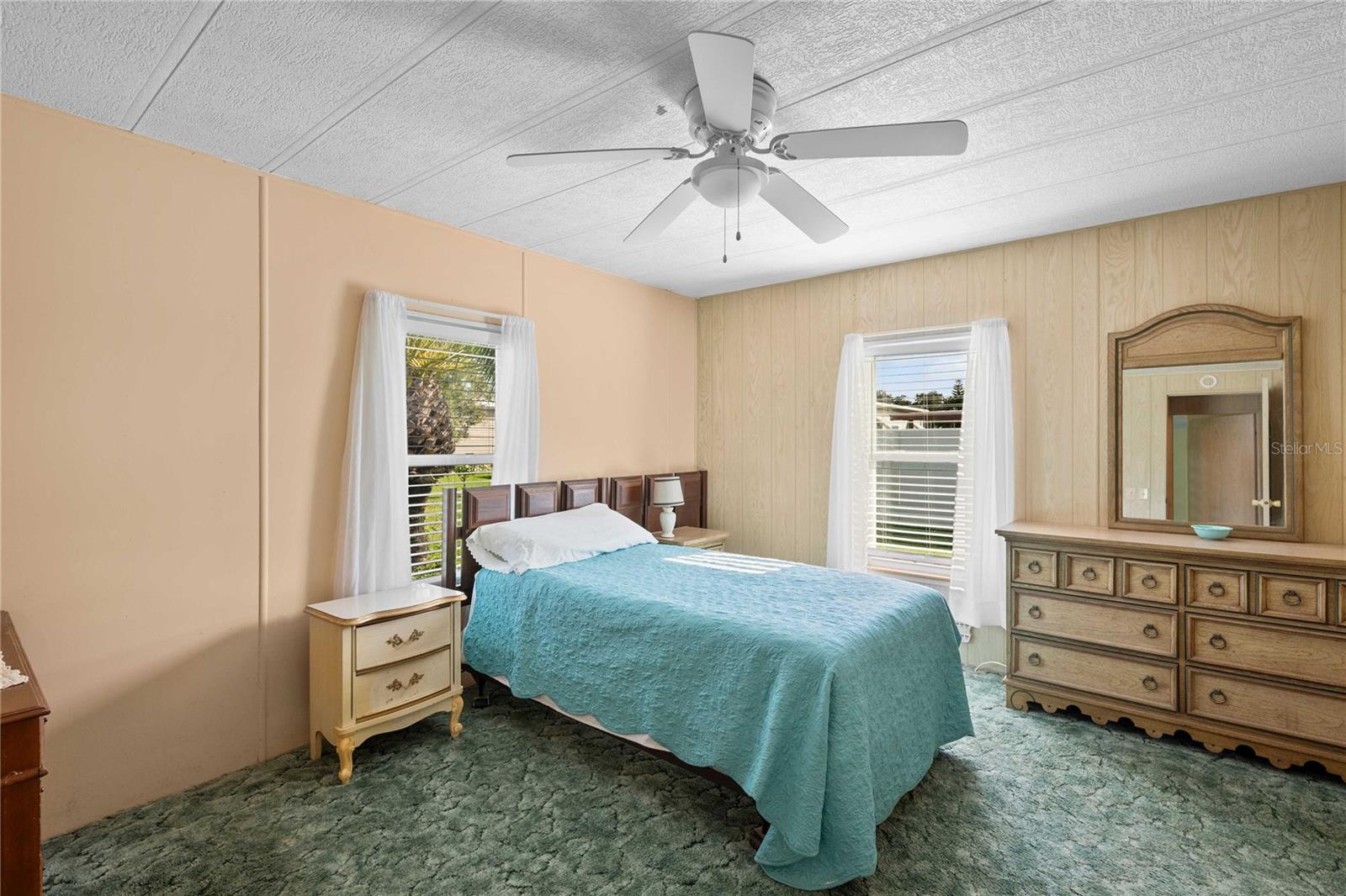 OAKS ROYAL - Residential