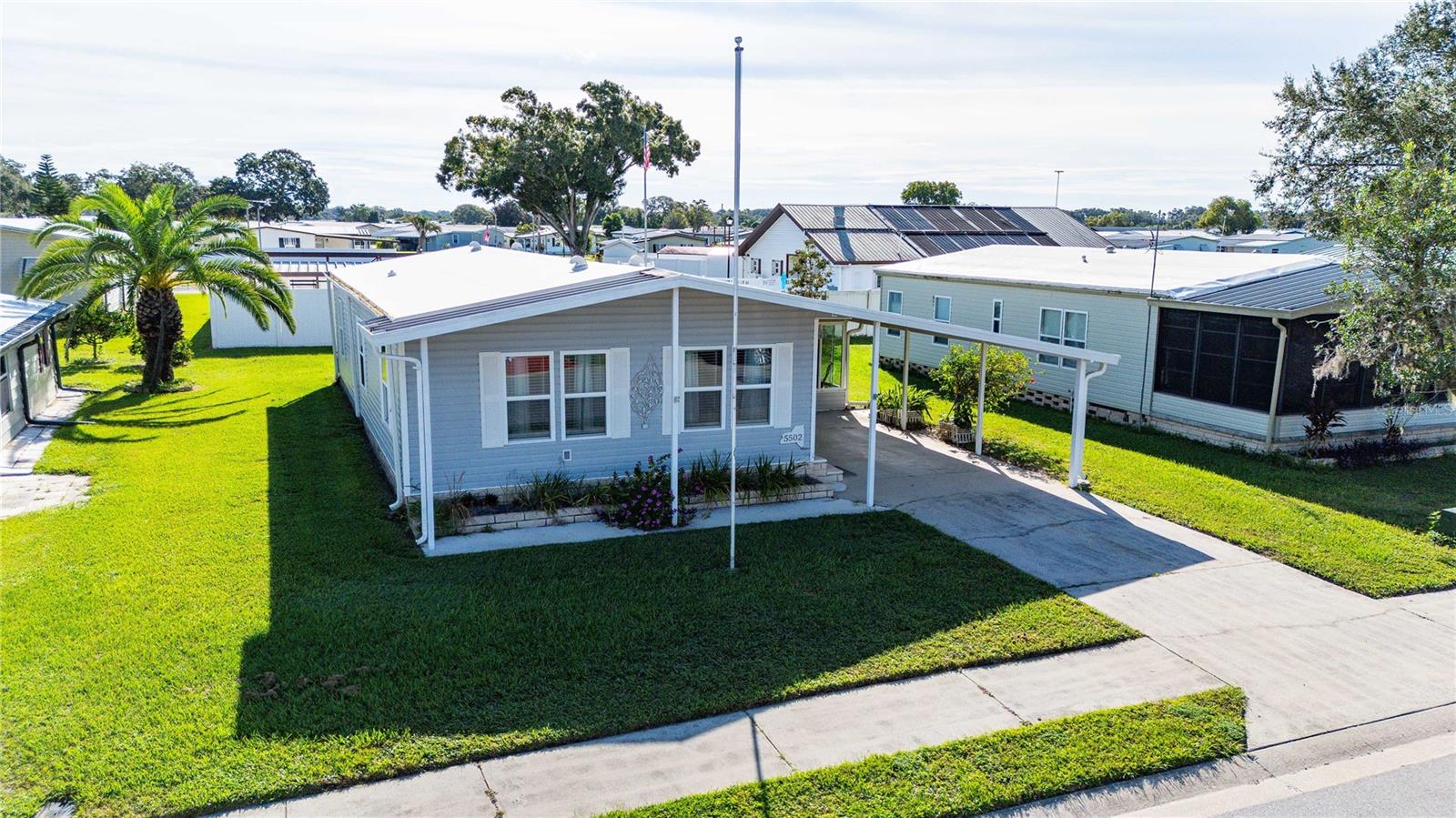 OAKS ROYAL - Residential