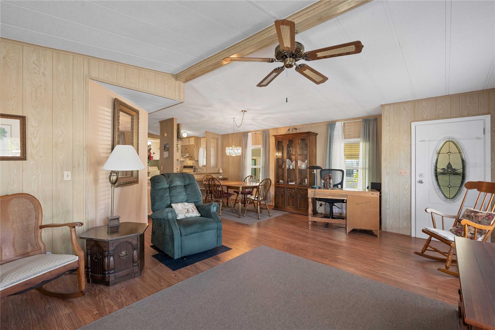 OAKS ROYAL - Residential