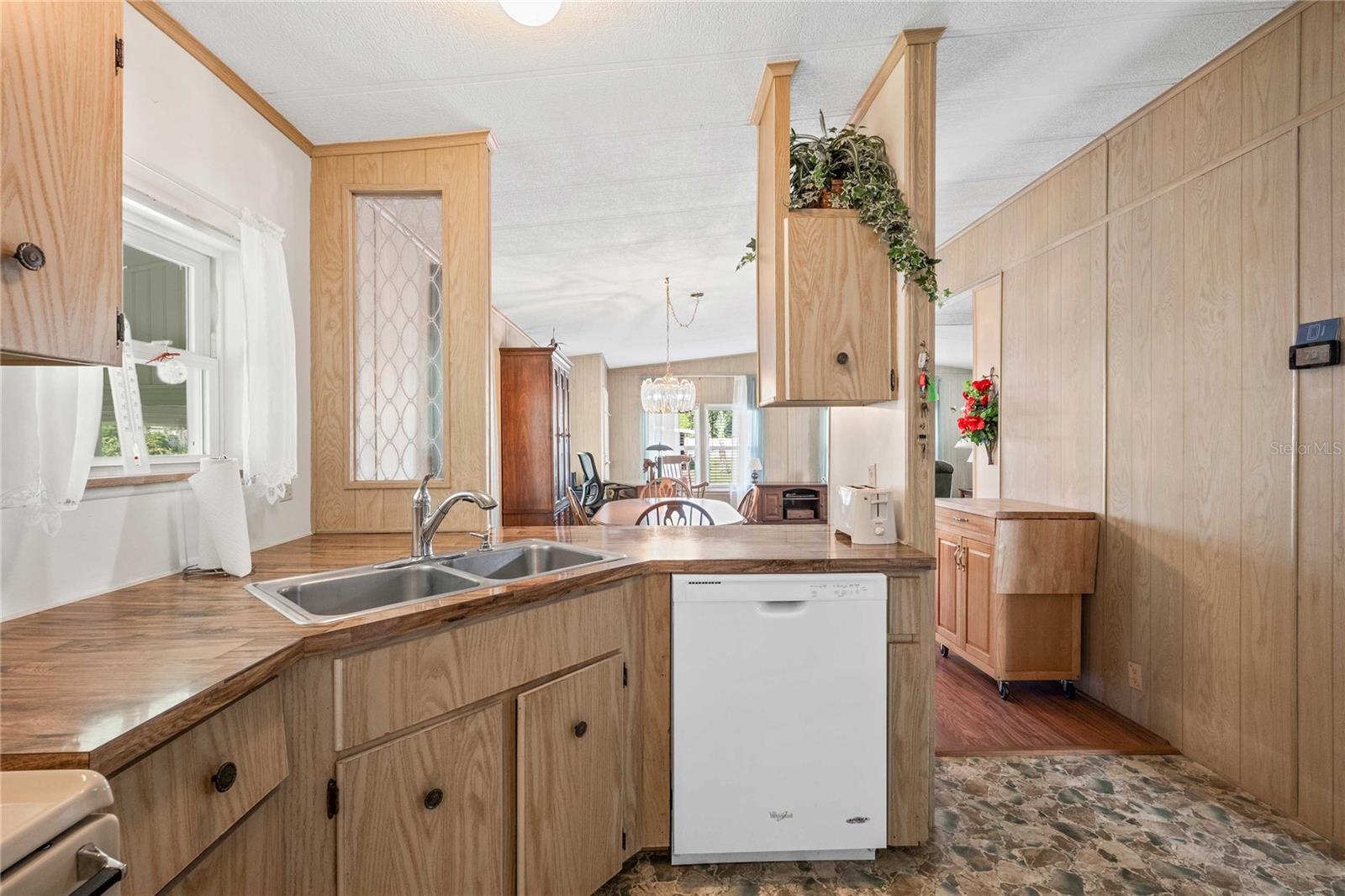 OAKS ROYAL - Residential