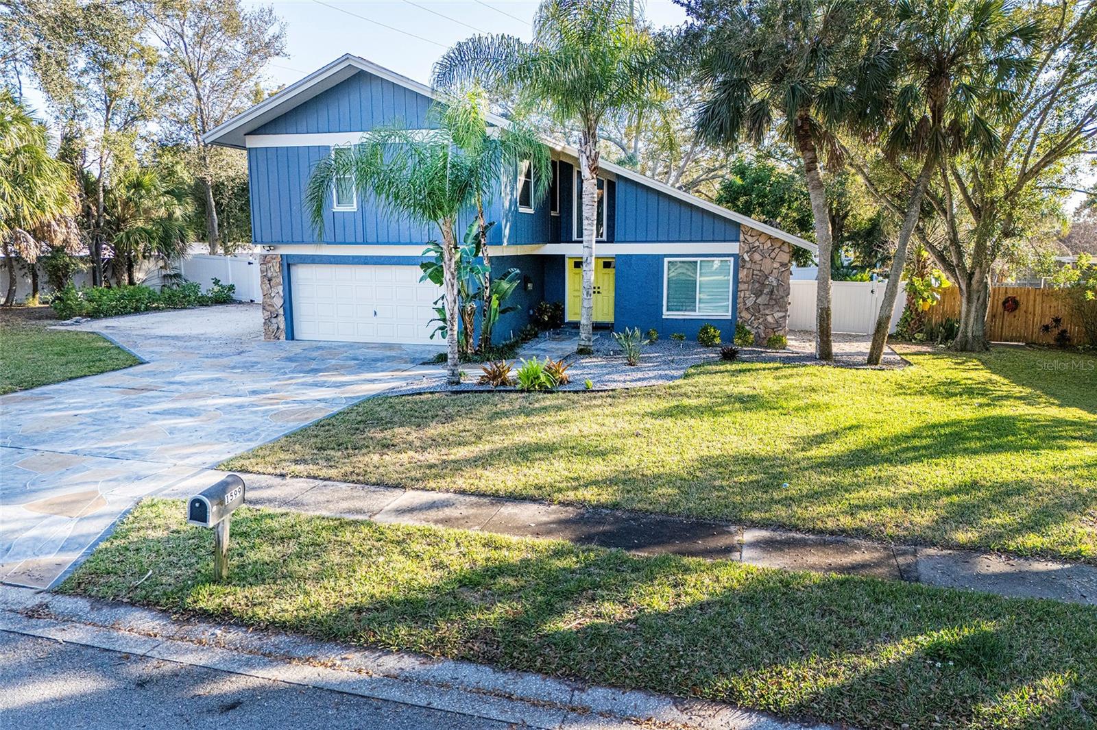 BRAE-MOOR ESTATES - Residential