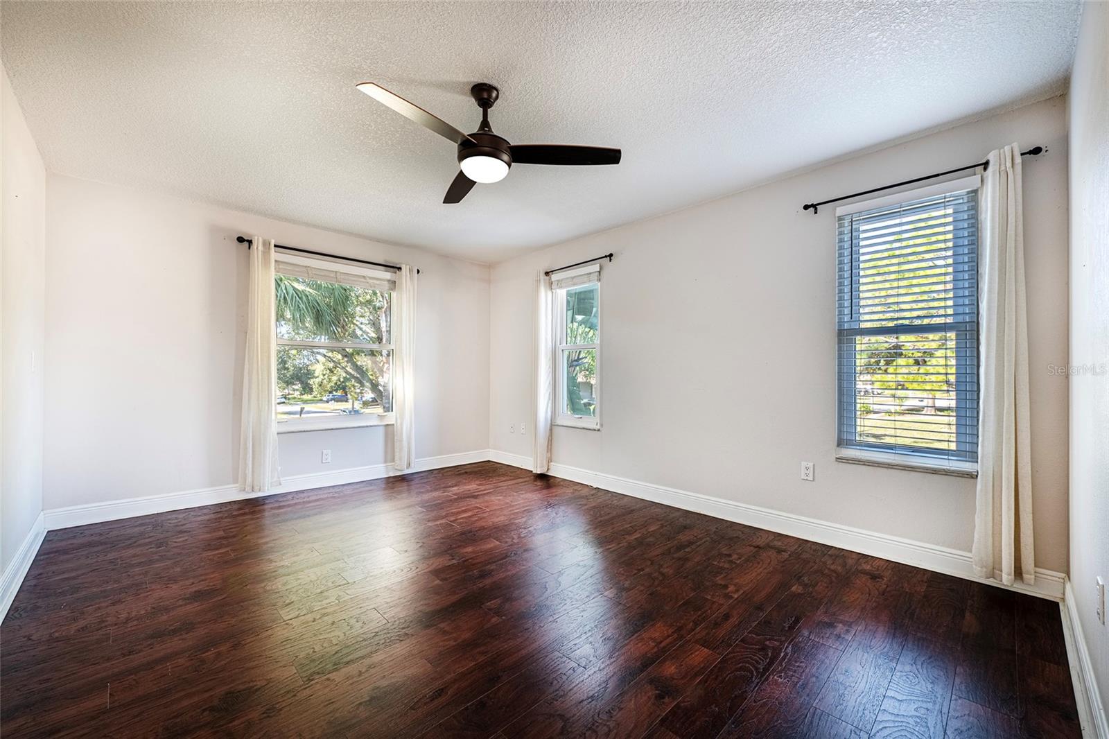 BRAE-MOOR ESTATES - Residential