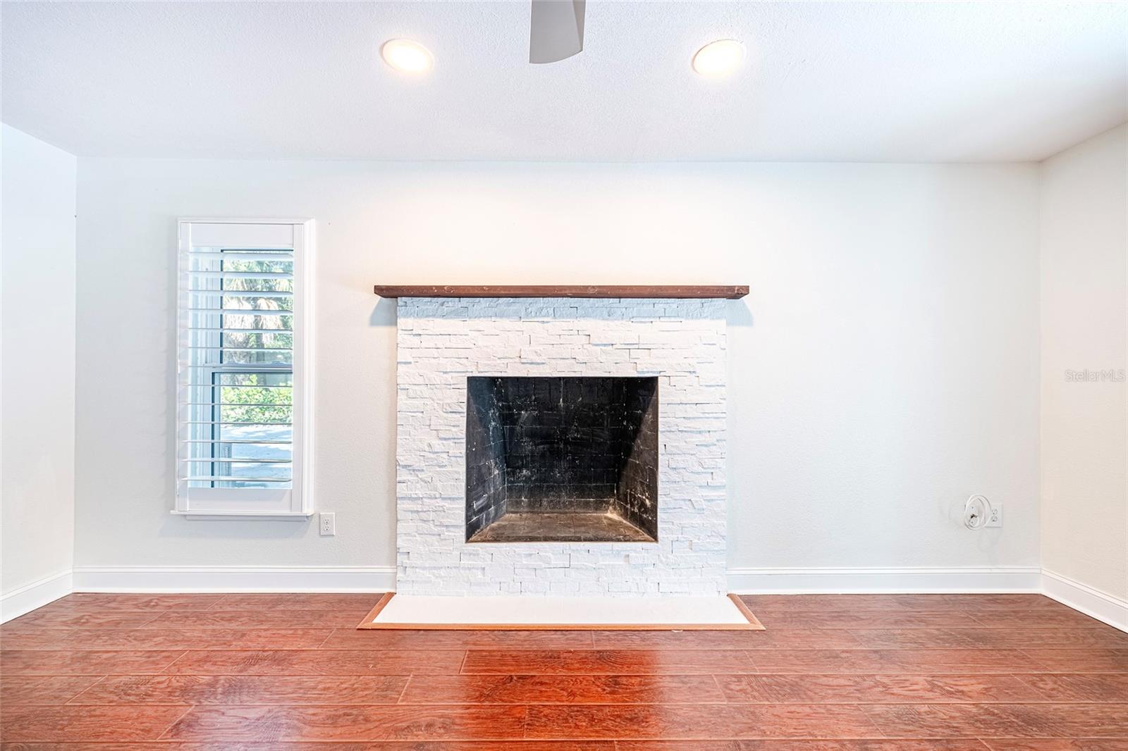 BRAE-MOOR ESTATES - Residential