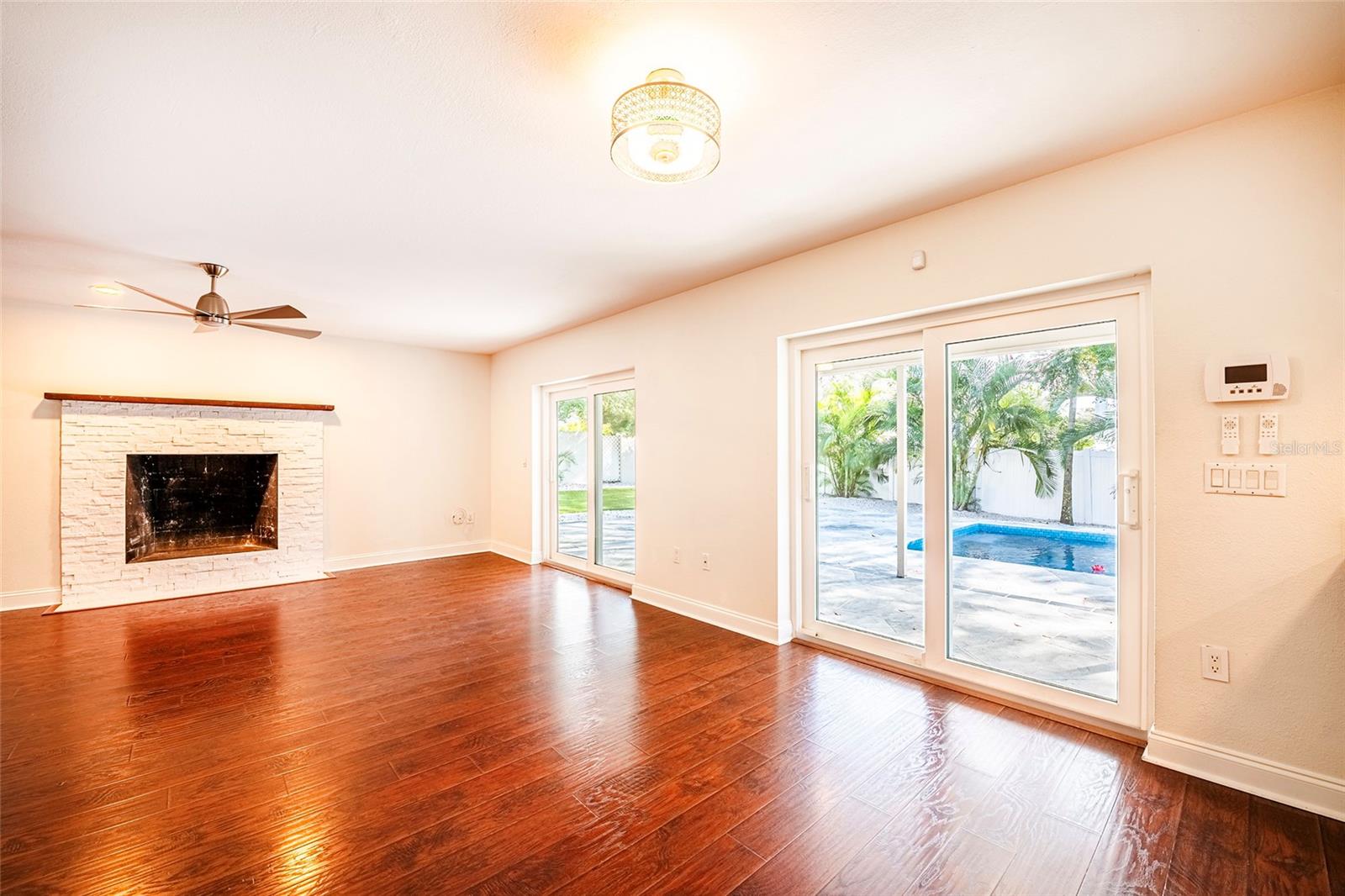 BRAE-MOOR ESTATES - Residential