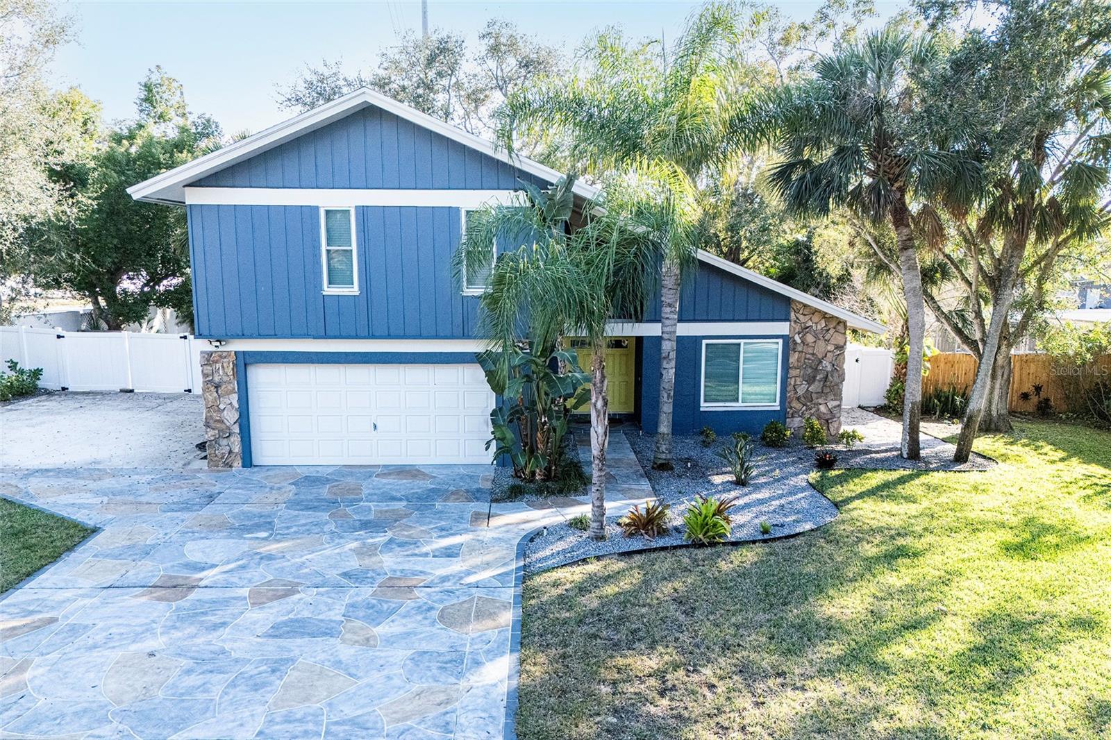 BRAE-MOOR ESTATES - Residential