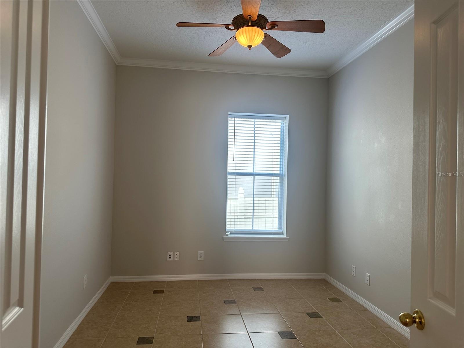 BALDWIN PARK UT 01 50 121 - Residential Lease