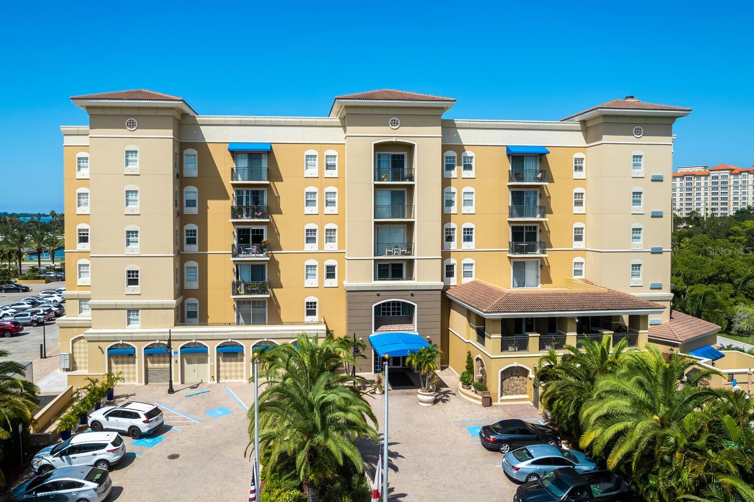 1064 N TAMIAMI TRAIL 1604