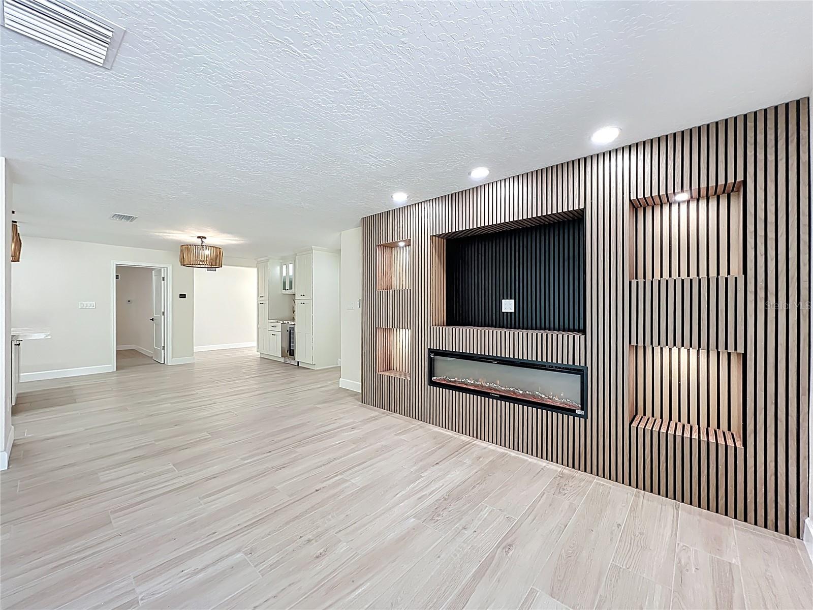 LENORE ADD - Residential