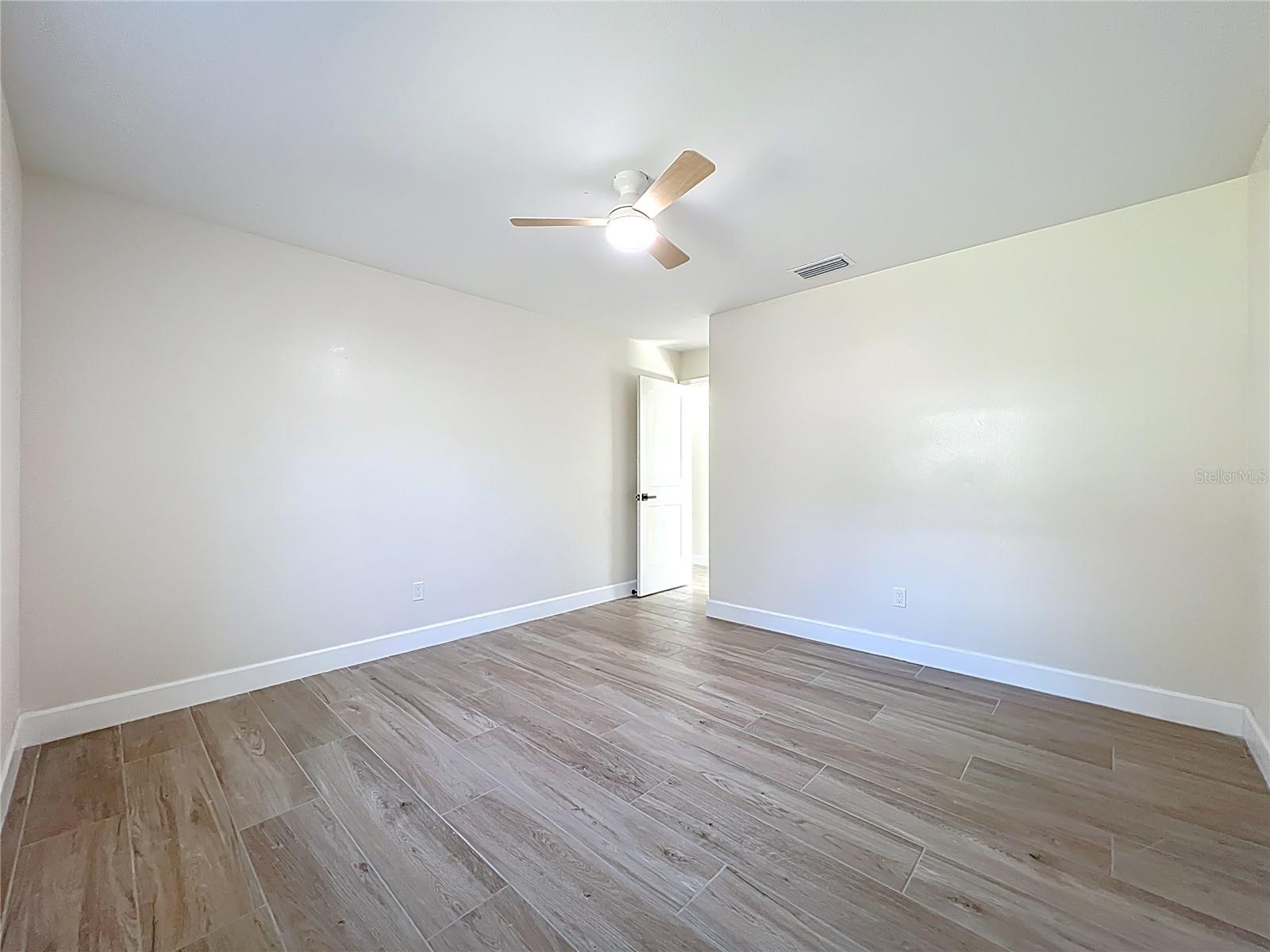 LENORE ADD - Residential