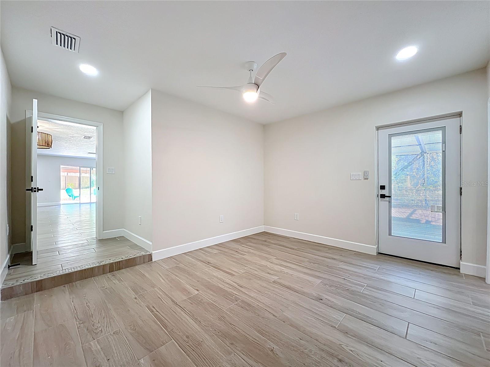 LENORE ADD - Residential