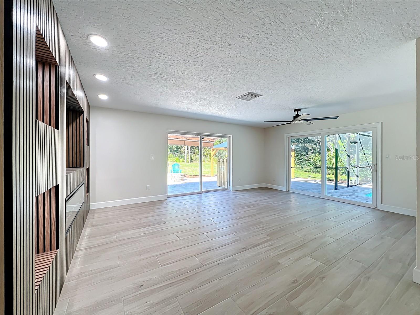 LENORE ADD - Residential