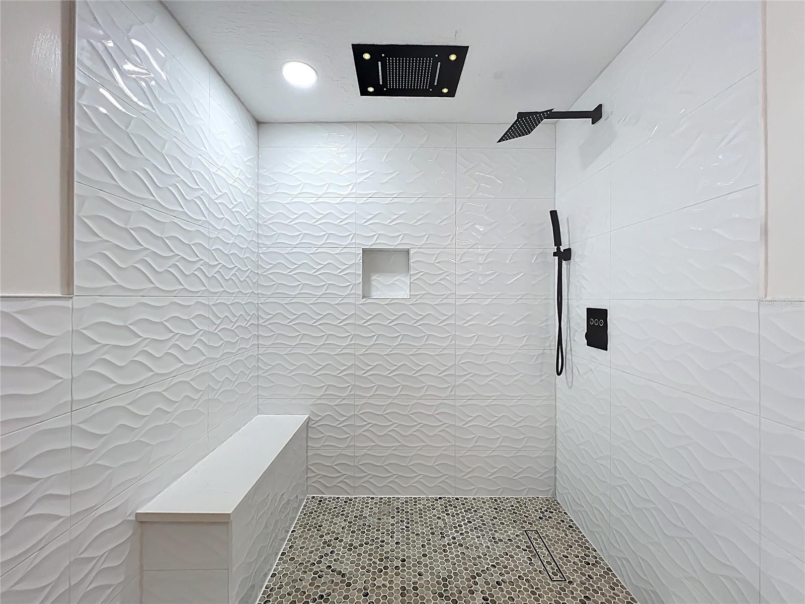 LENORE ADD - Residential